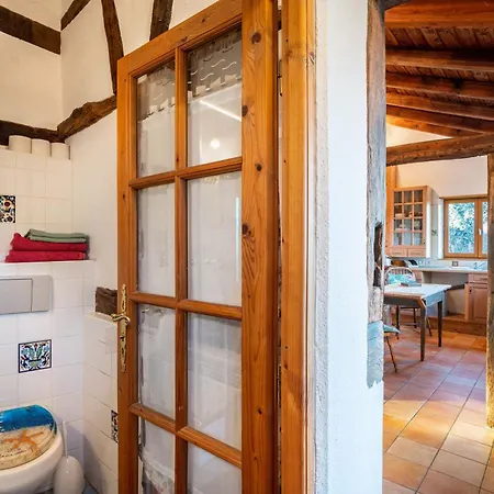 Maison Fleurie Apartment